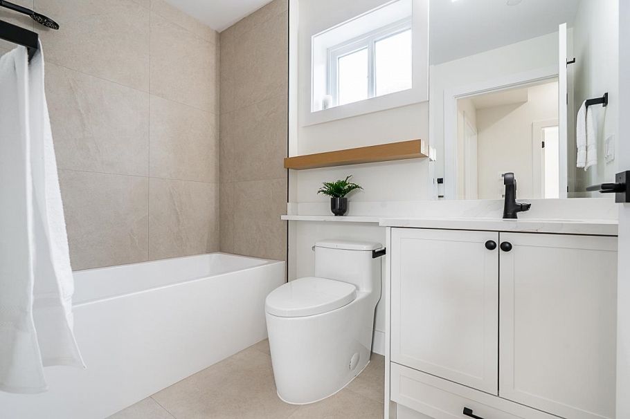 1 5304 Elgin Street Vancouver, BC - 18