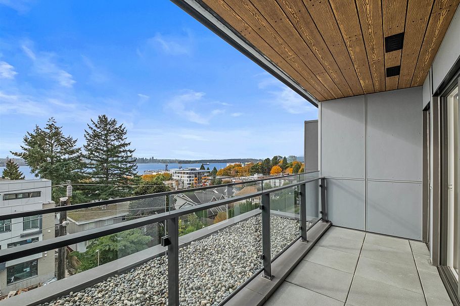 553 422 E 3rd Street North Vancouver, BC - 14