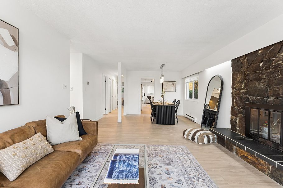 1564 Hope Road North Vancouver, BC - 4