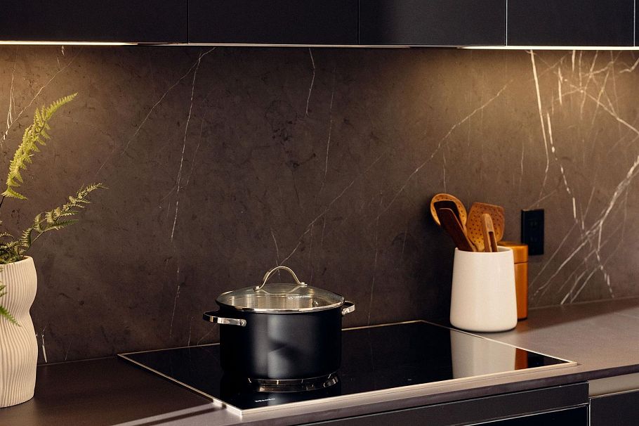 503 480 W 16th Avenue Vancouver, BC - 6