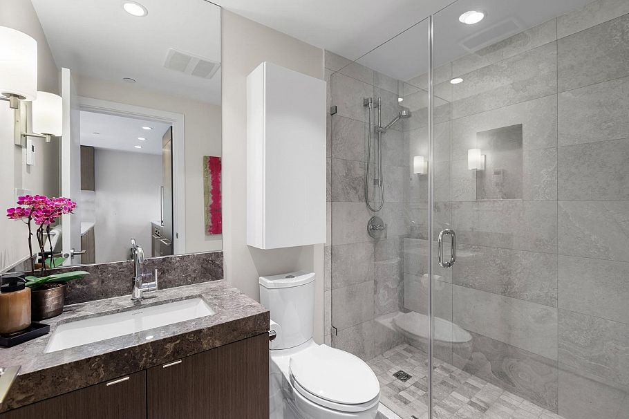 1703 125 E 14th Street North Vancouver, BC - 11