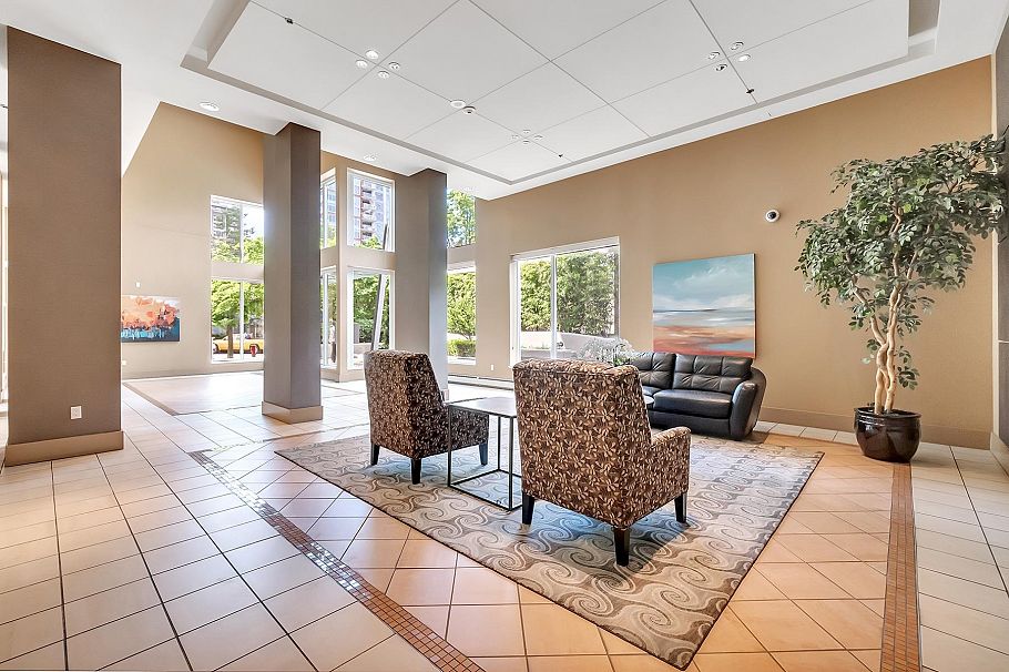 1403 120 W 16th Street North Vancouver, BC - 22