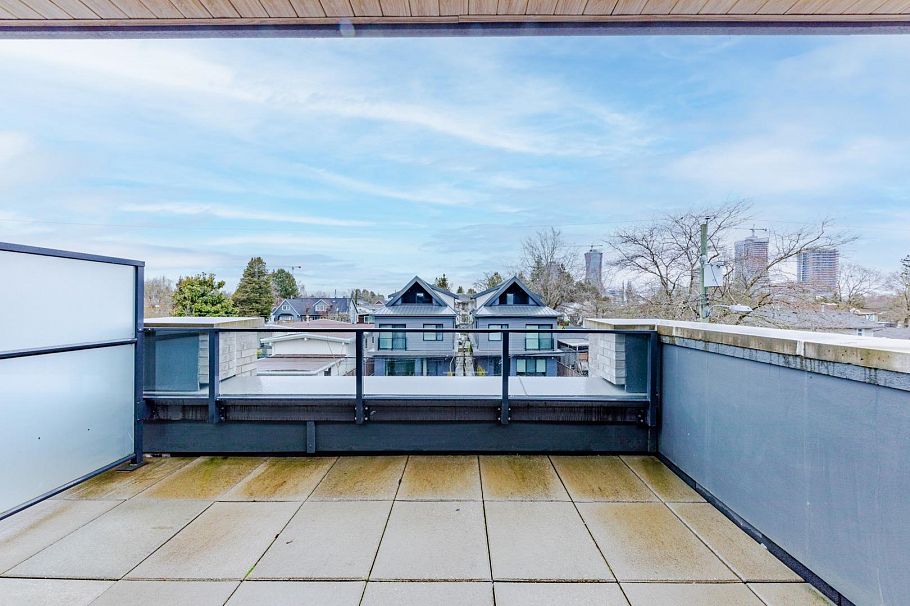 131 765 W 49th Avenue Vancouver, BC - 31