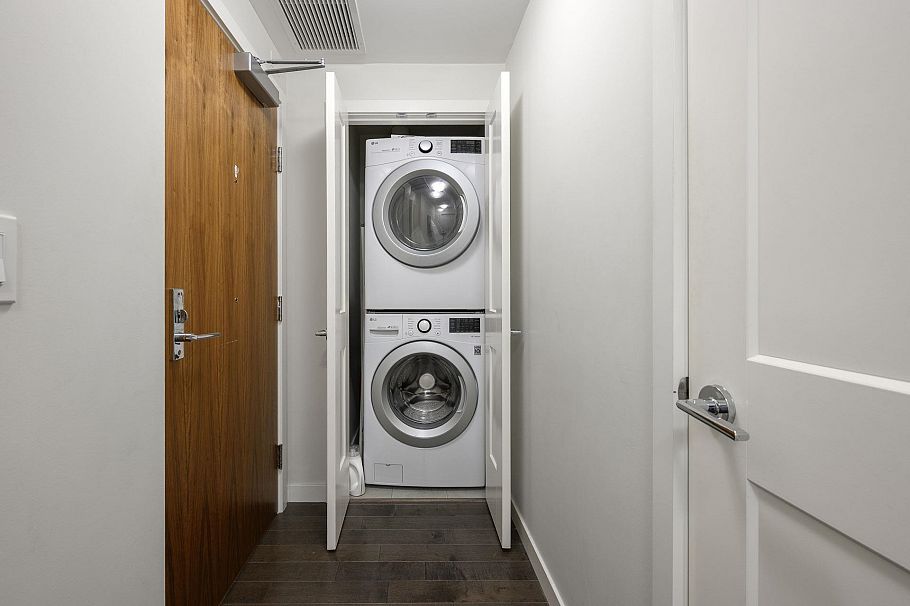 708 1708 Ontario Street Vancouver, BC - 16