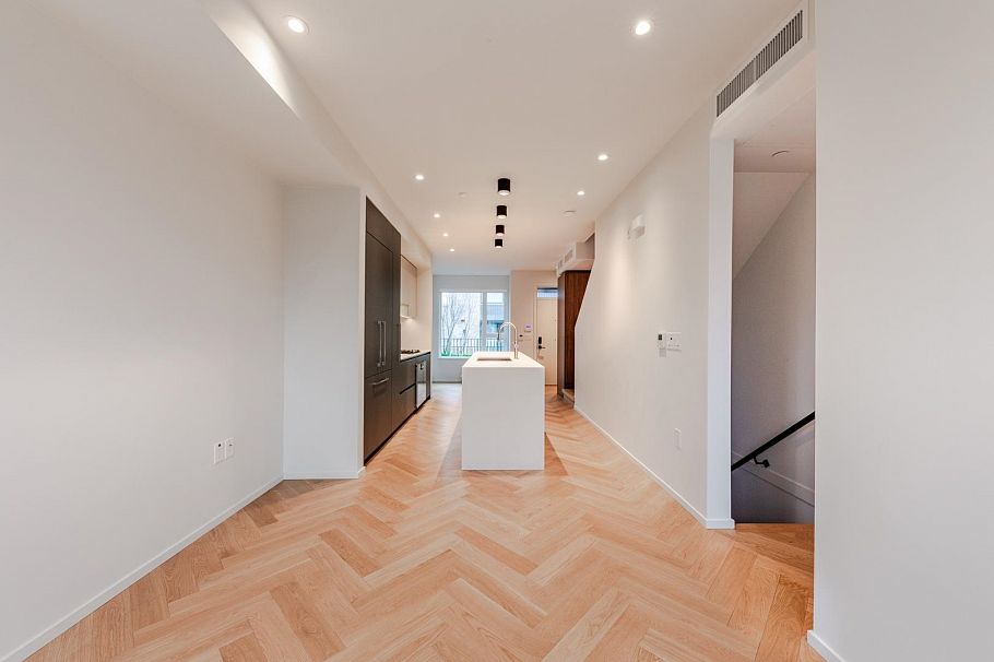 131 765 W 49th Avenue Vancouver, BC - 13