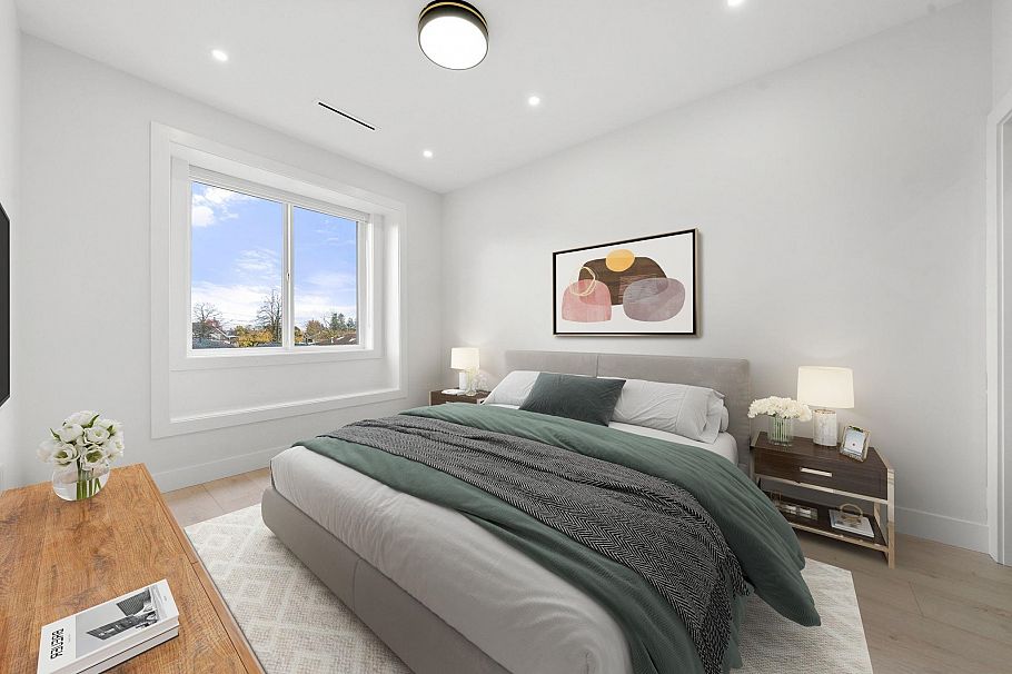 1 3274 E 44th Avenue Vancouver, BC - 18