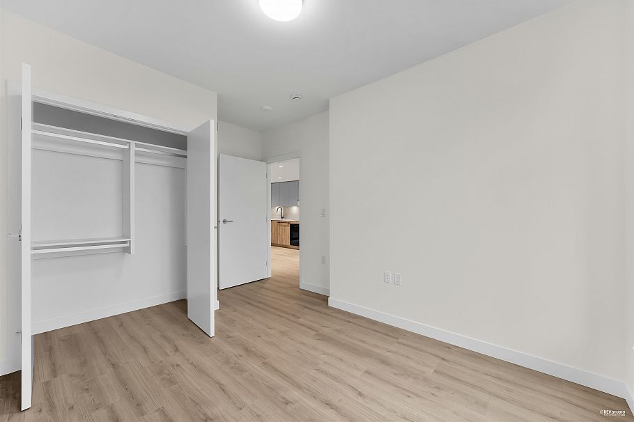 401 755 Harbourside Drive North Vancouver, BC - 10