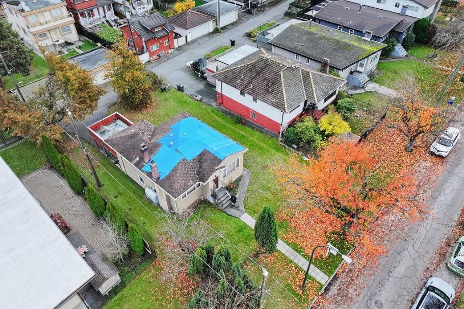 4868 Commercial Street Vancouver, BC - 15