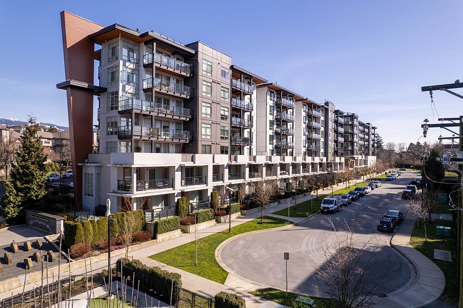 202 108 E 8th Street North Vancouver, BC - 5