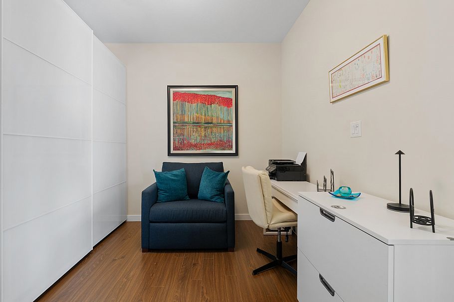 425 119 W 22nd Street North Vancouver, BC - 21