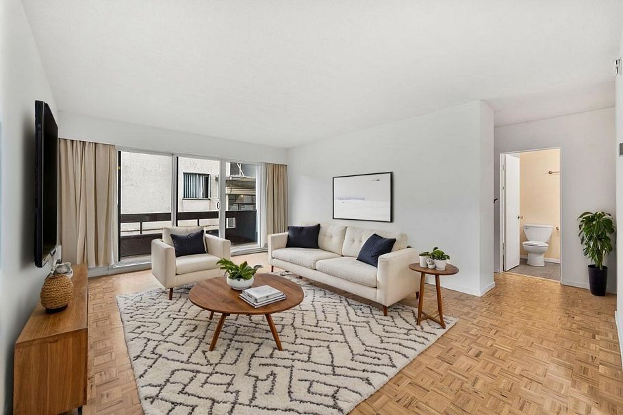 305 2025 W 2nd Avenue Vancouver, BC - 1