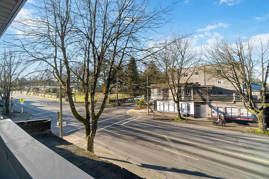 209 2928 Commercial Drive Vancouver, BC - 31