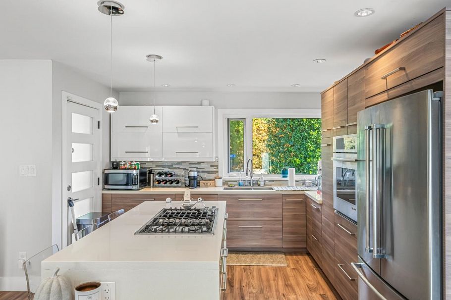 3630 Bluebonnet Road North Vancouver, BC - 3