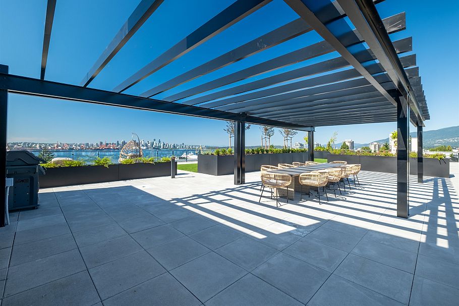 553 422 E 3rd Street North Vancouver, BC - 23