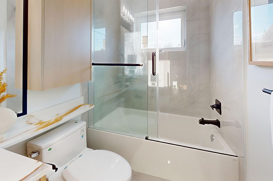 2825 Dundas Street Vancouver, BC - 13