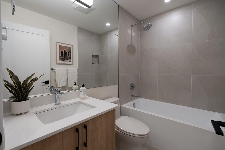 3350 Cobblestone Avenue Vancouver, BC - 23