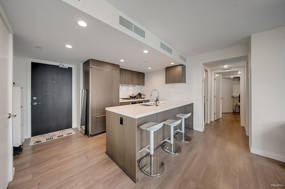 2401 8189 Cambie Street Vancouver, BC - 3