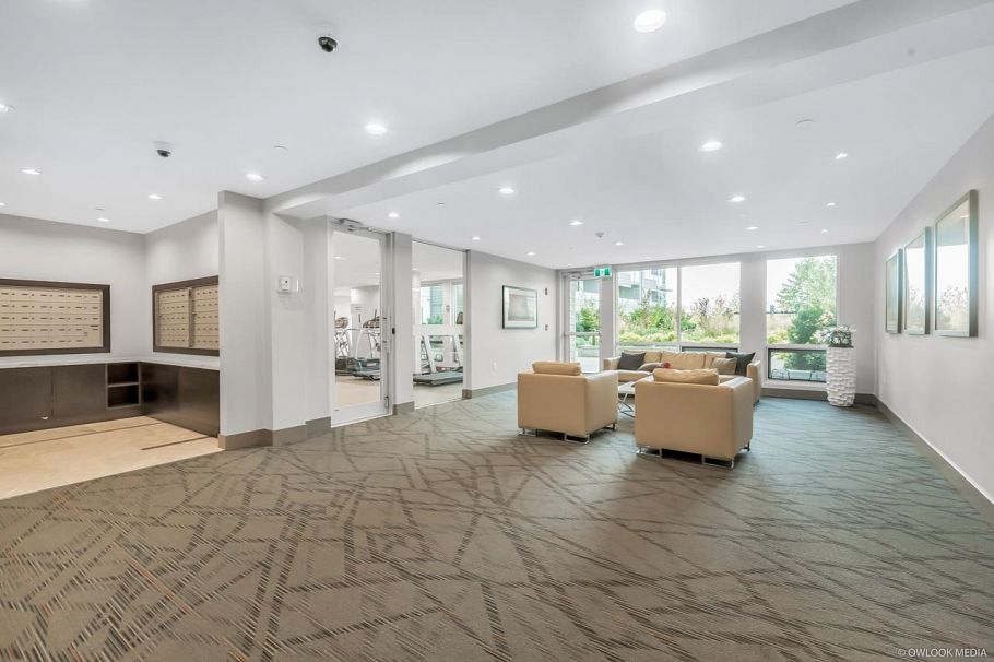 303 255 W 1st Street North Vancouver, BC - 2