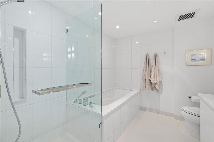 1101 5615 Hampton Place Vancouver, BC - 21