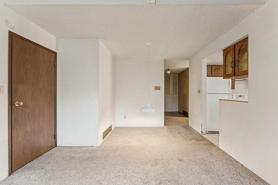 1494 Ross Road North Vancouver, BC - 17