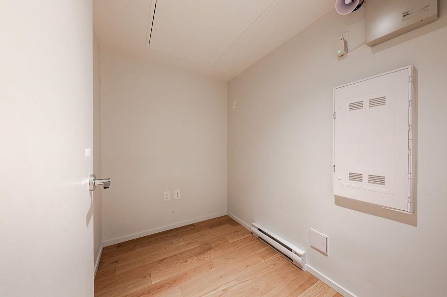 131 765 W 49th Avenue Vancouver, BC - 22