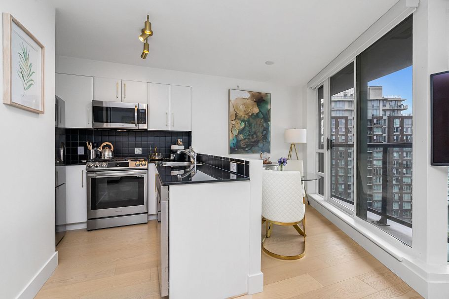 2006 501 Pacifc Street Vancouver, BC - 14