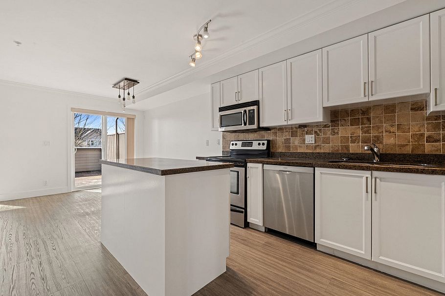 1117 St. Andrews Avenue North Vancouver, BC - 5