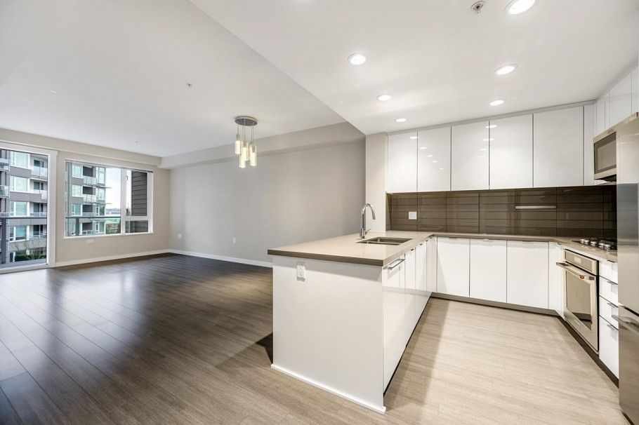 303 255 W 1st Street North Vancouver, BC - 11