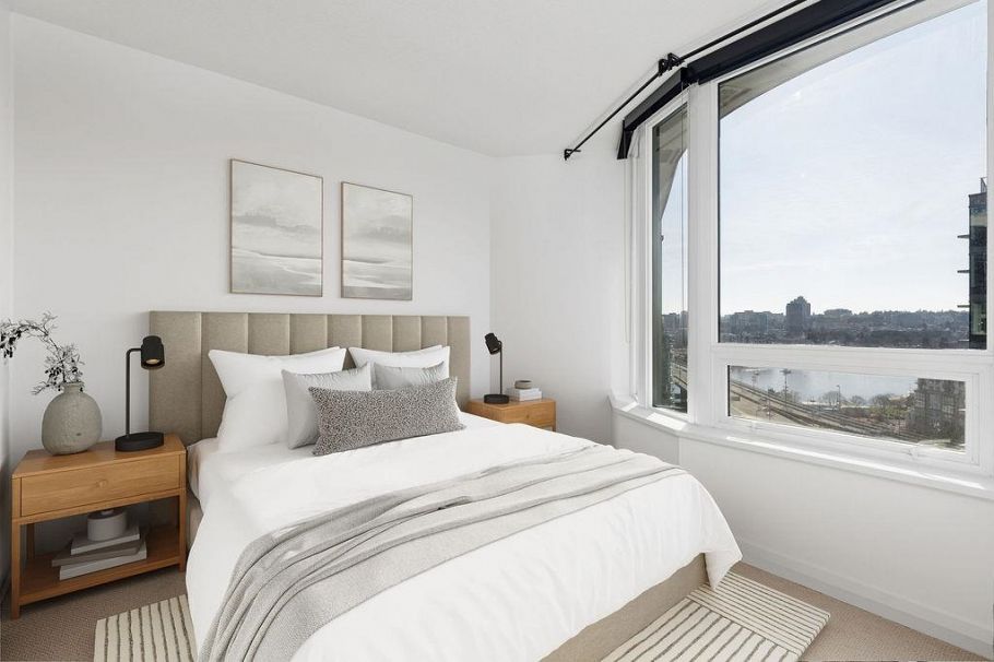 1751 38 Smithe Street Vancouver, BC - 4