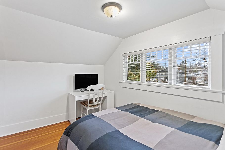 3716 W 30th Avenue Vancouver, BC - 28