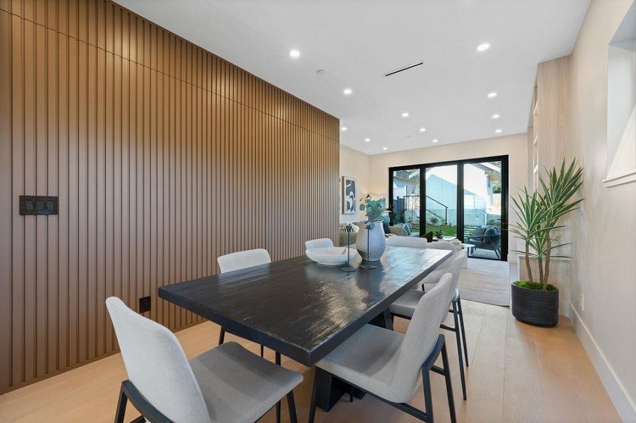 504 E 5th Street North Vancouver, BC - 18