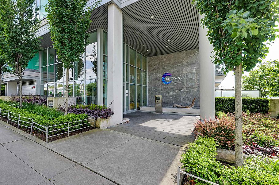 501 185 Victory Ship Way North Vancouver, BC - 21