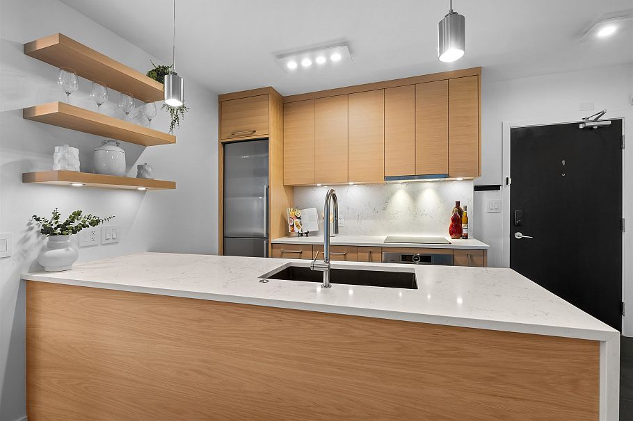 202 689 Abbott Street Vancouver, BC - 12