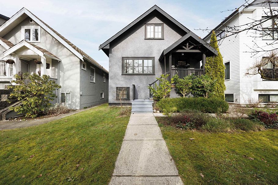 3749 W King Edward Avenue Vancouver, BC - 1