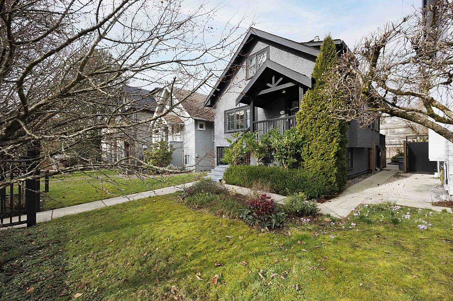 3749 W King Edward Avenue Vancouver, BC - 3