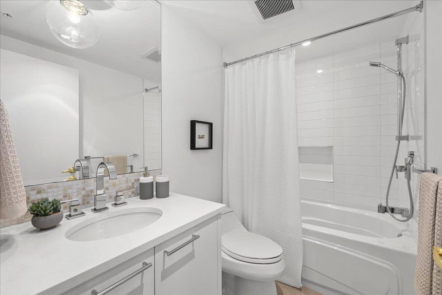 1101 5615 Hampton Place Vancouver, BC - 24