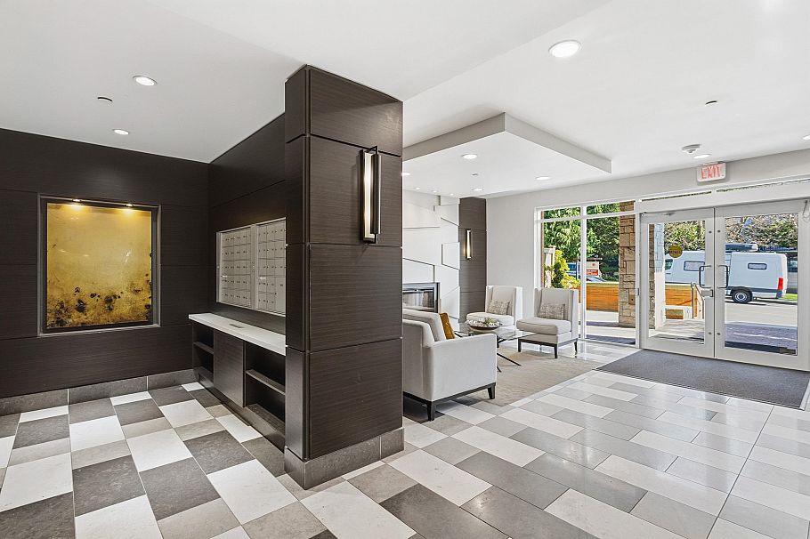 401 717 Chesterfield Avenue North Vancouver, BC - 3