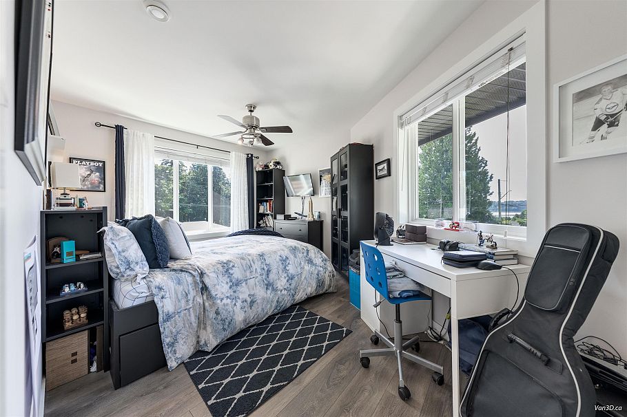 949 Hartford Place North Vancouver, BC - 32