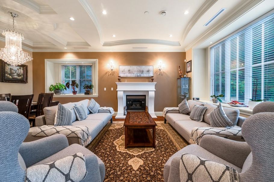 7130 Granville Street Vancouver, BC - 4