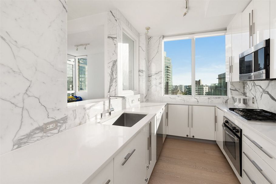 3501 1328 W Pender Street Vancouver, BC - 12