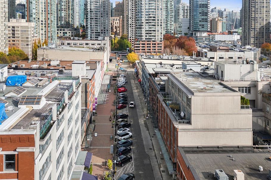 502 909 Mainland Street Vancouver, BC - 35