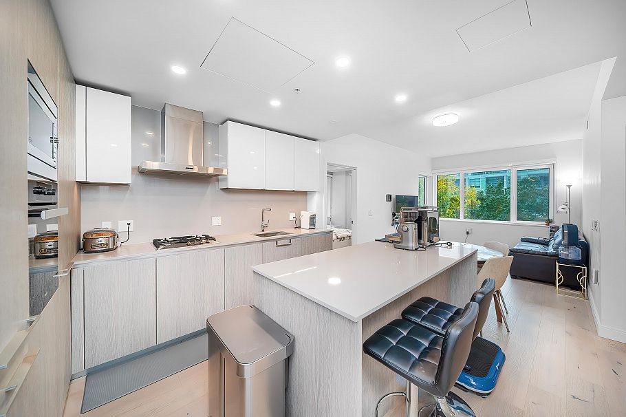 205 4932 Cambie Street Vancouver, BC - 10