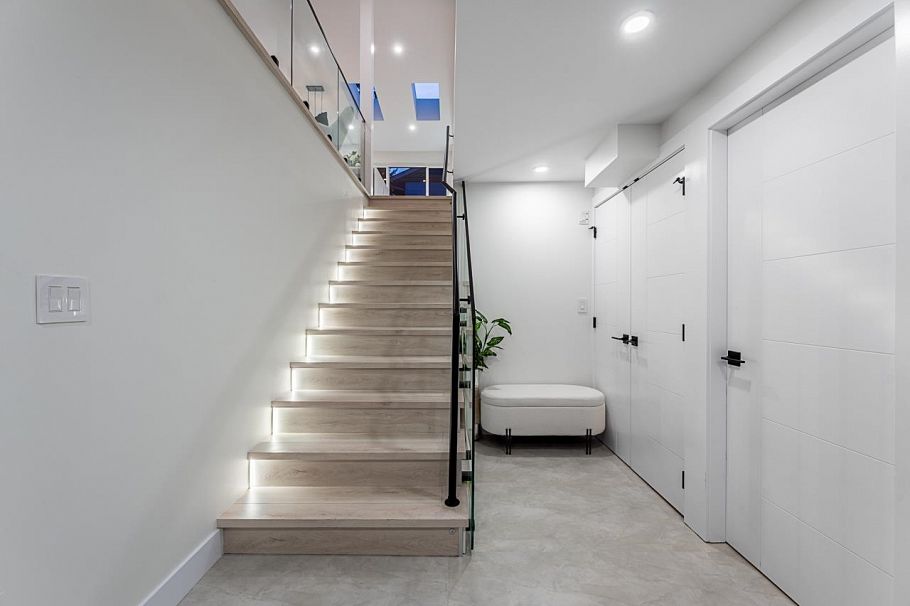 531 Greenway Avenue North Vancouver, BC - 27