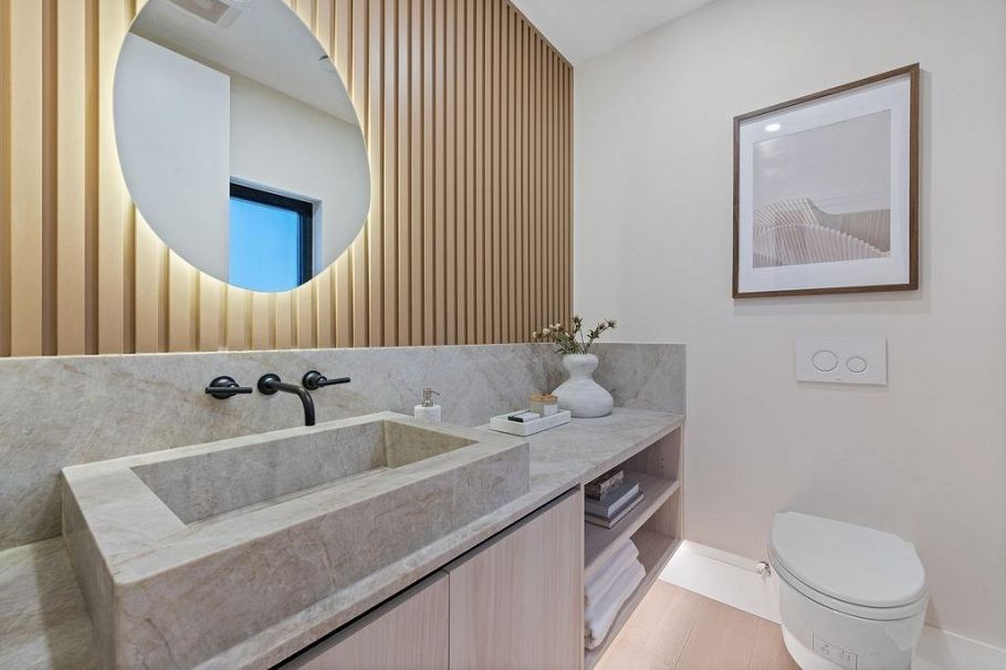 504 E 5th Street North Vancouver, BC - 20