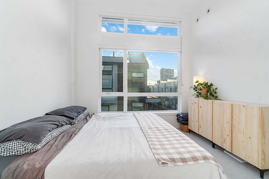 8 856 Orwell Street Vancouver, BC - 11