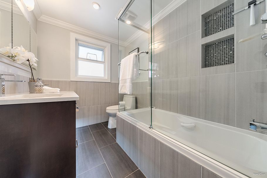 949 Hartford Place North Vancouver, BC - 15