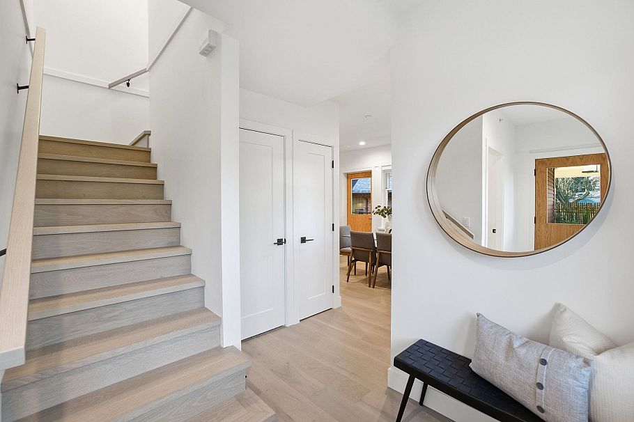 1081 Semlin Drive Vancouver, BC - 5