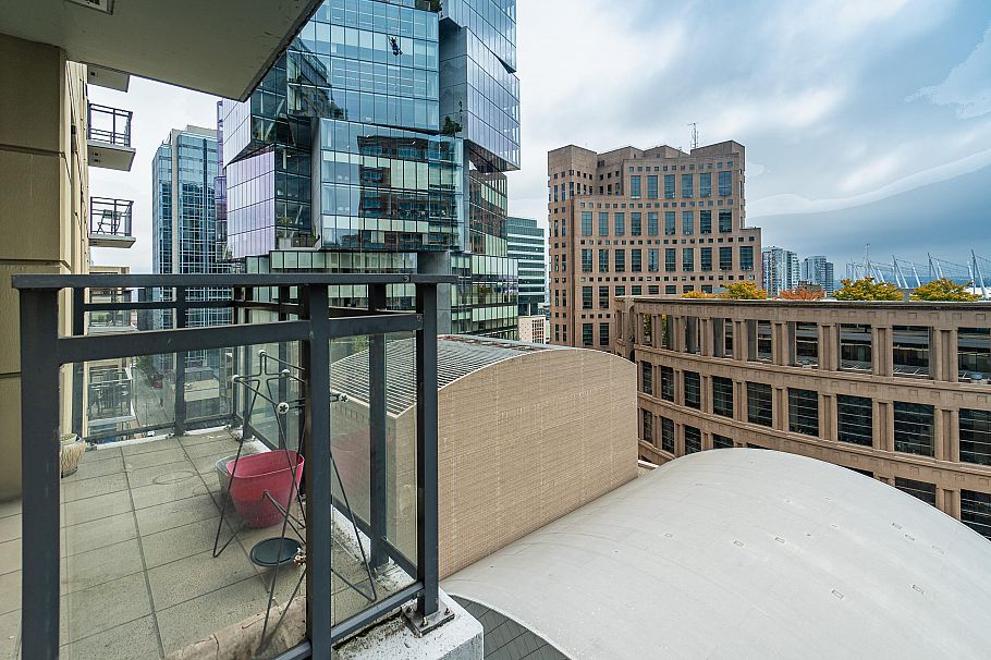 1601 788 Richards Street Vancouver, BC - 25