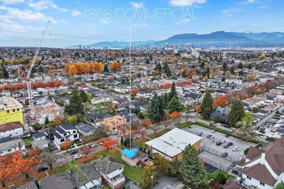 4868 Commercial Street Vancouver, BC - 13