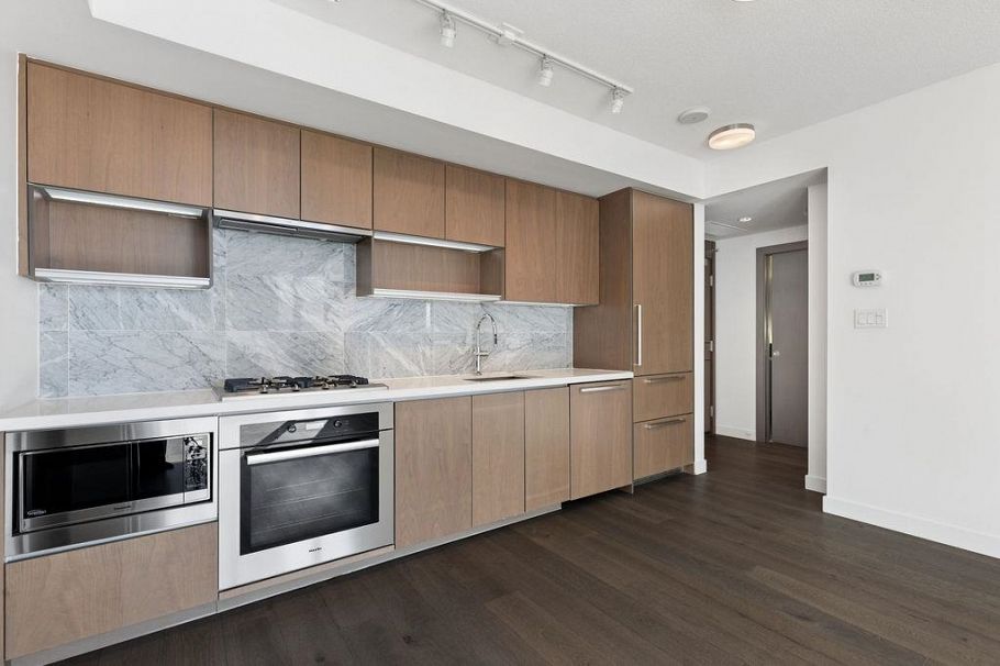 1751 38 Smithe Street Vancouver, BC - 11